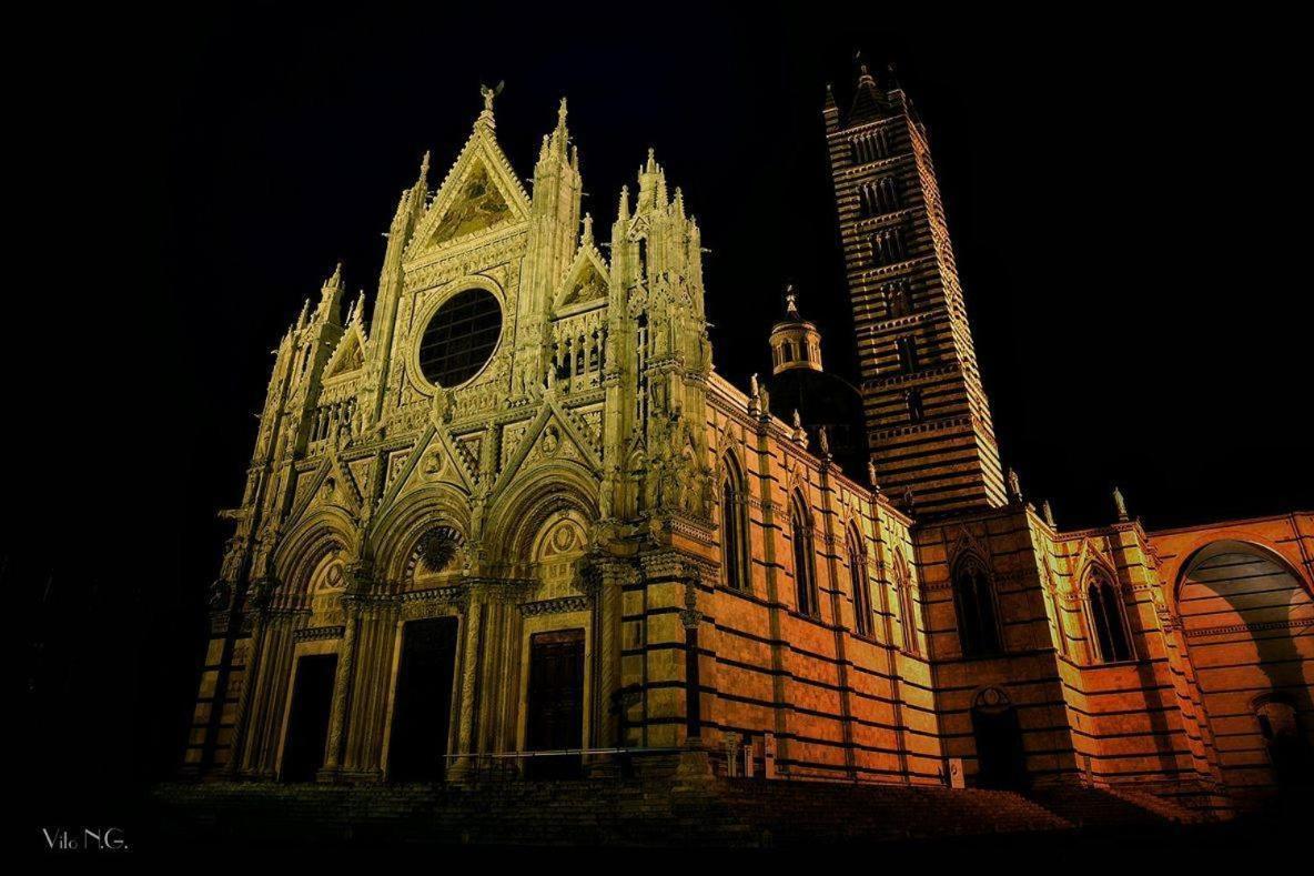 Appartamento A Due Passi Da Piazza Del Campo 锡耶纳 外观 照片